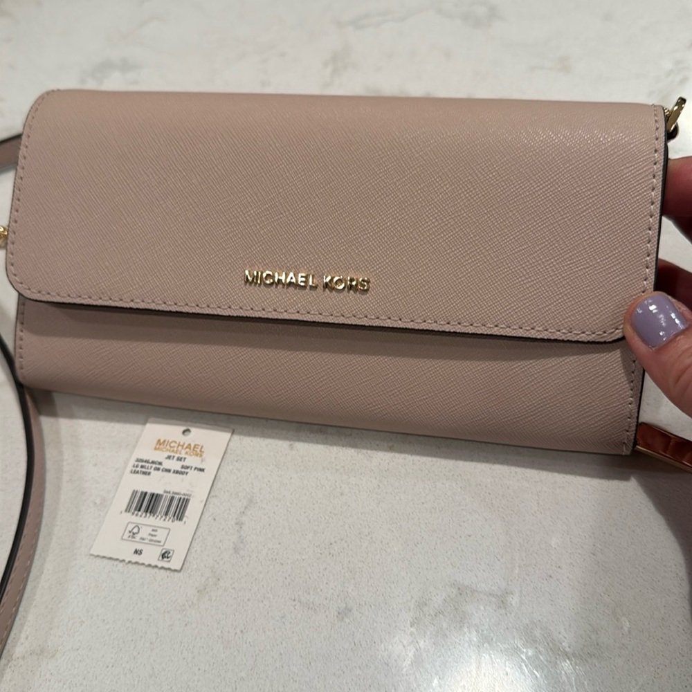 Authentic Michael Kors Large Wallet on Chain Soft Pink Gold Hardware ❤️